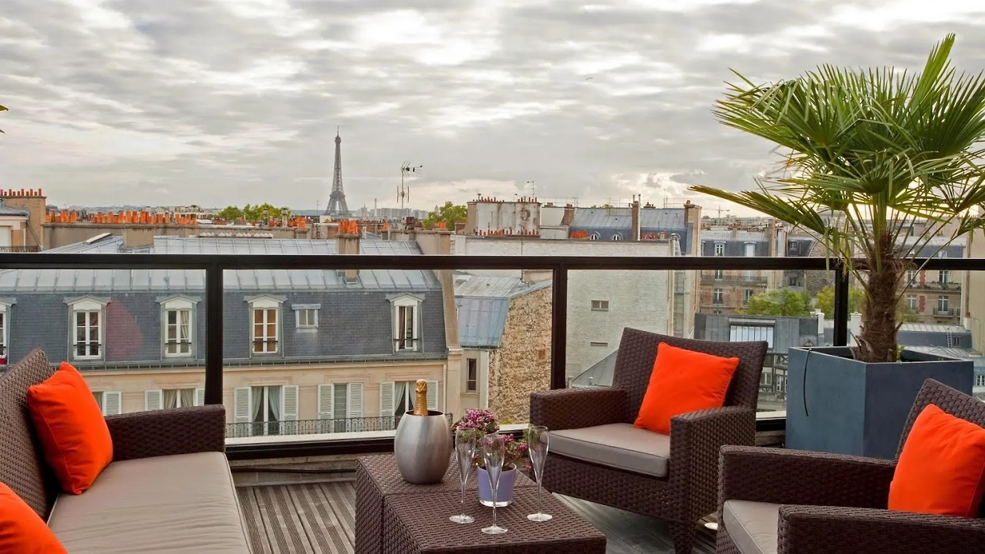 Sonder L'edmond Parc Monceau Otel 4*