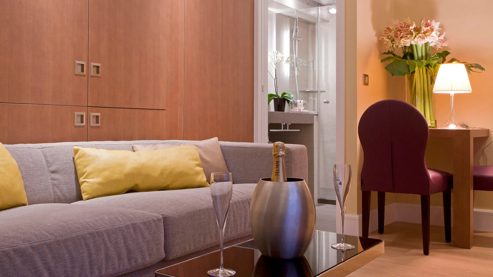 Sonder L'edmond Parc Monceau Otel 4*