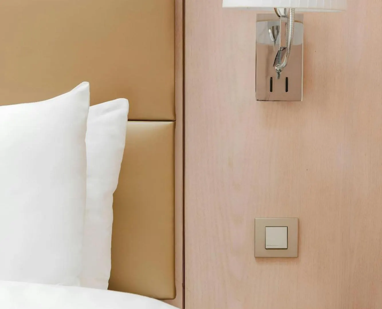 Otel Sonder L'edmond Parc Monceau 4*