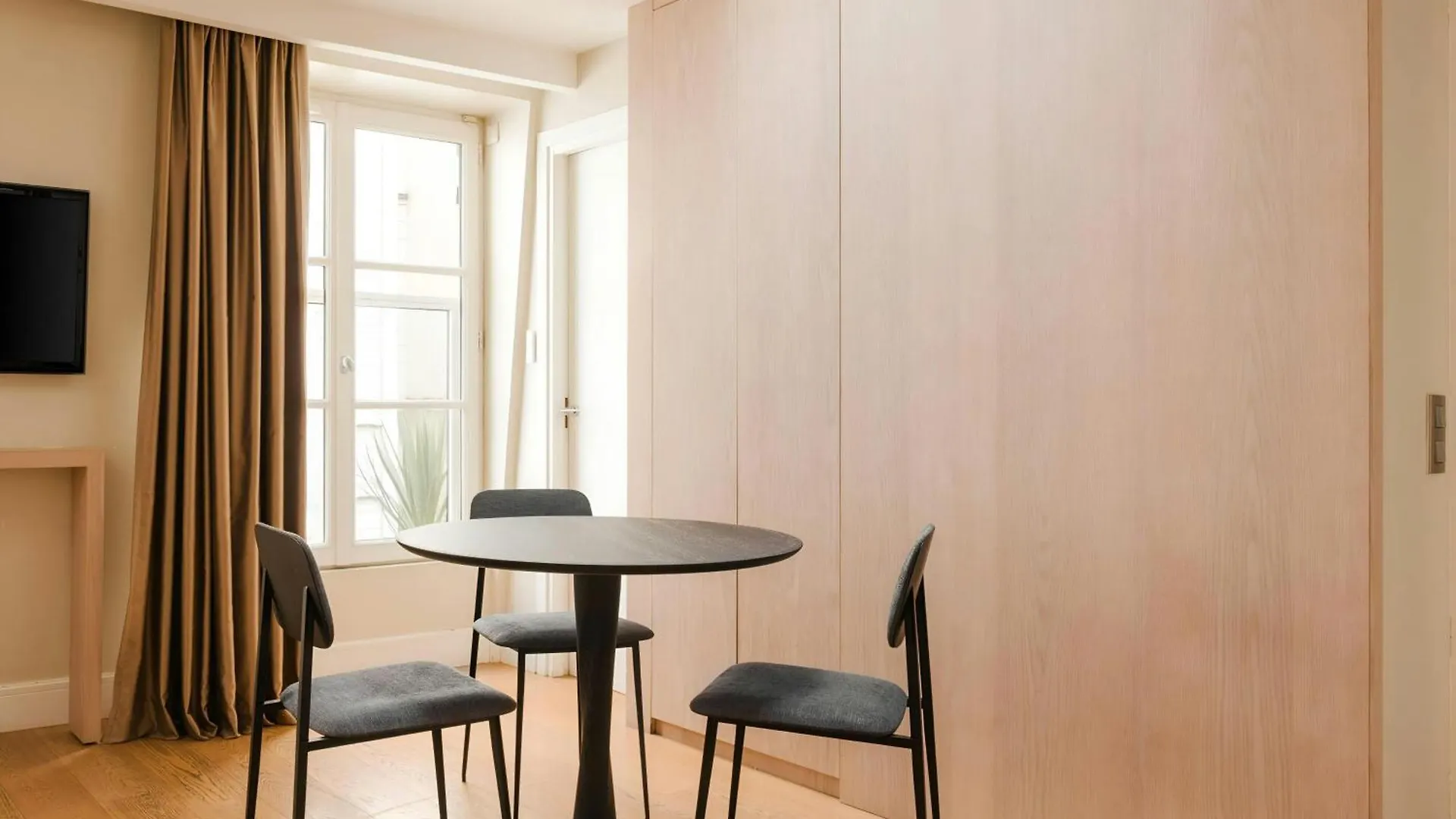 Sonder L'edmond Parc Monceau 4*