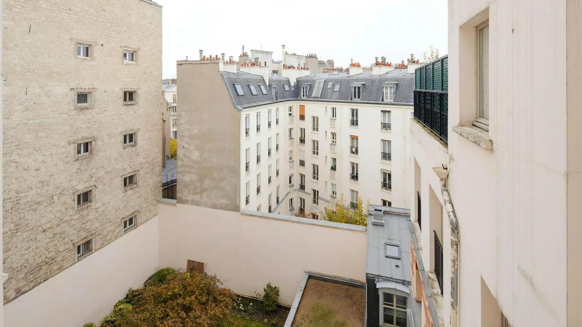 Sonder L'edmond Parc Monceau Otel